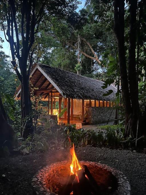 Villa Dalakit House Hidden Gem, Tranquility Nearby Town Siquijor Exterior foto